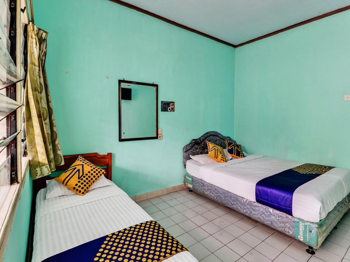 Spot On 90003 Villa Tawang Чианджур Экстерьер фото