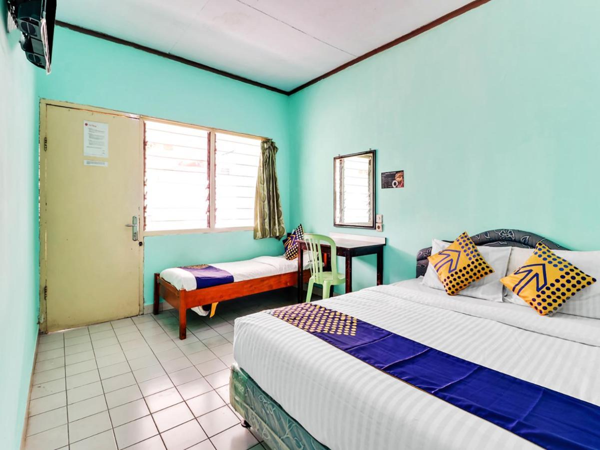 Spot On 90003 Villa Tawang Чианджур Экстерьер фото