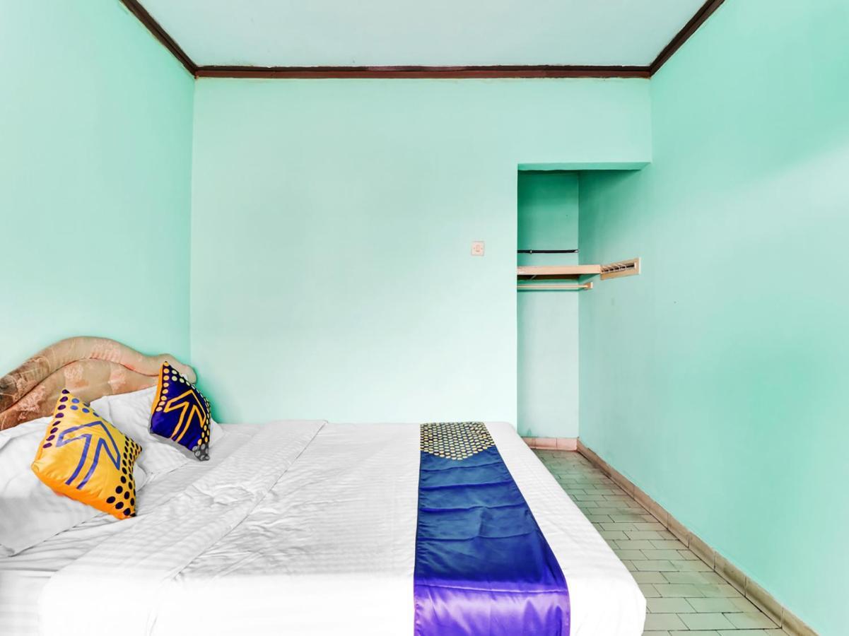 Spot On 90003 Villa Tawang Чианджур Экстерьер фото